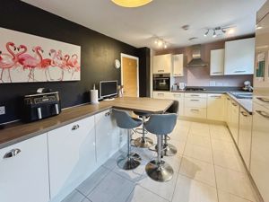 Photo 10- click for photo gallery